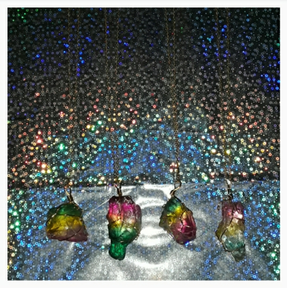 Quartz Rainbow Rock Necklace - Picture 2 of 8